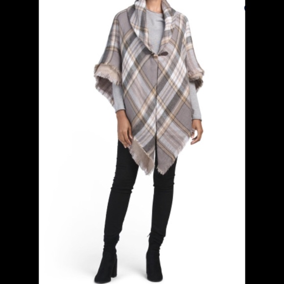 Fabulous Cape with Toggle Closure, OS New With Tag - Picture 2 of 5